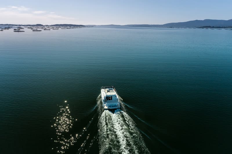 Alquila tu barco en Vilagarcía y surca el mar con nosotros desde 590€